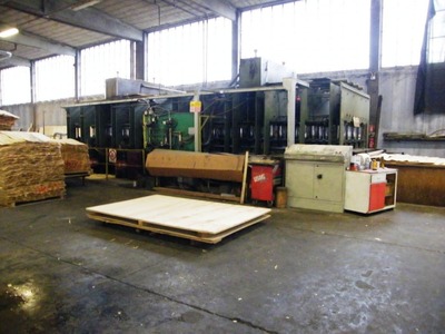 monovano hot press “R. Colombo”, dimensions 2460x11500 mm and squaring line
