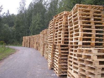 Ukraina.Produkcja europalet.Deski,elementy,drewno w zaglebie paleciarskim Lasow Panstwowych